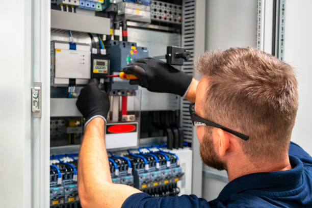 Professional Electrician in Mineral Springs, AR